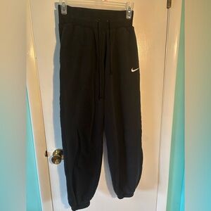 Nike Women’s Black Sweatpants